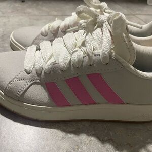 Adidas Kids' Sneakers in White and Pink Stripes